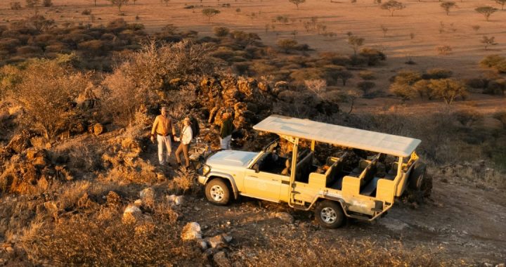 Tanzania Safari vehicle (1)